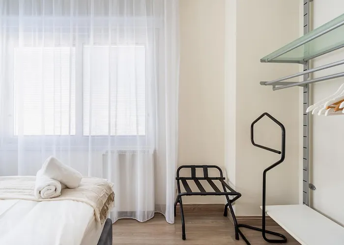 Local Host Living - Signature In