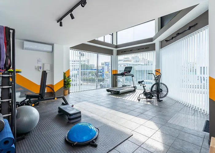 Local Host Living - Signature In Nicosia