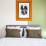 Local Host Living - Signature In *