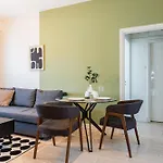Local Host Living - Signature In Lejlighed