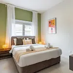 Local Host Living - Signature In Lejlighed *