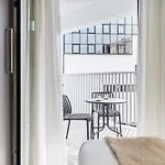 Local Host Living - Signature In Lejlighed *
