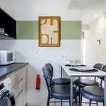Local Host Living - Signature In Lejlighed *