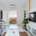 Local Host Living - Signature In