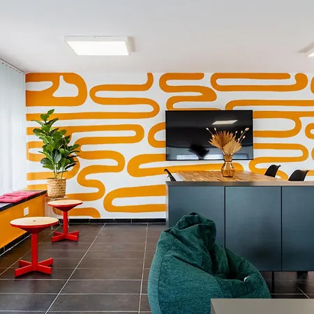 Local Host Living - Signature In *