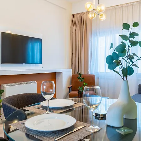 Local Host Living - Signature In * Nicosia