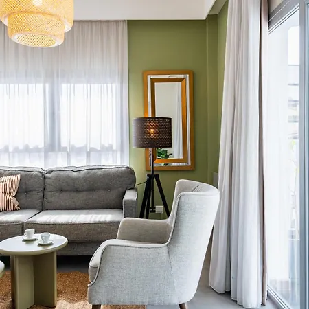 Local Host Living - Signature In