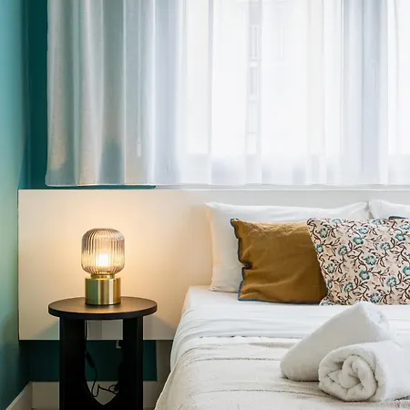 Local Host Living - Signature In Lägenhet