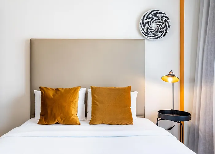 Local Host Living - Signature In Lägenhet Nicosia