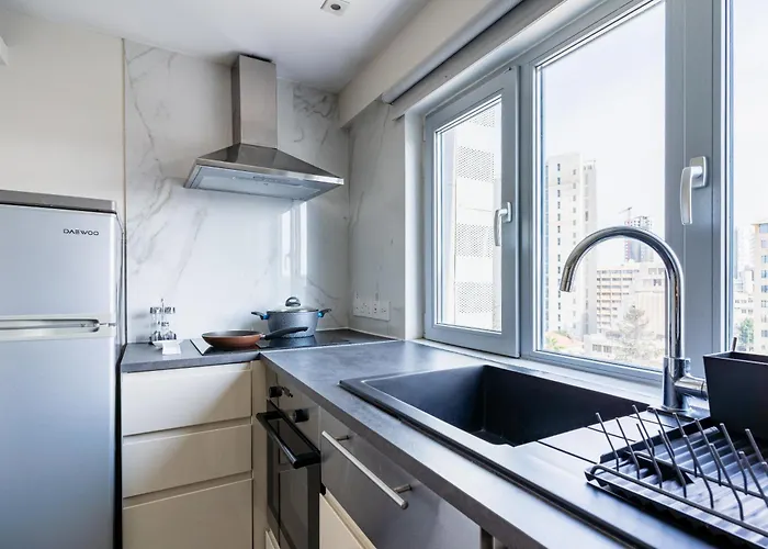 Local Host Living - Signature In *