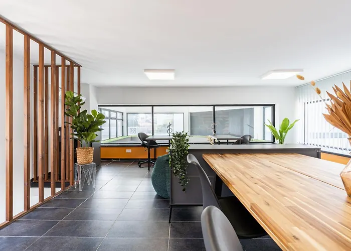 Local Host Living - Signature In شقة *