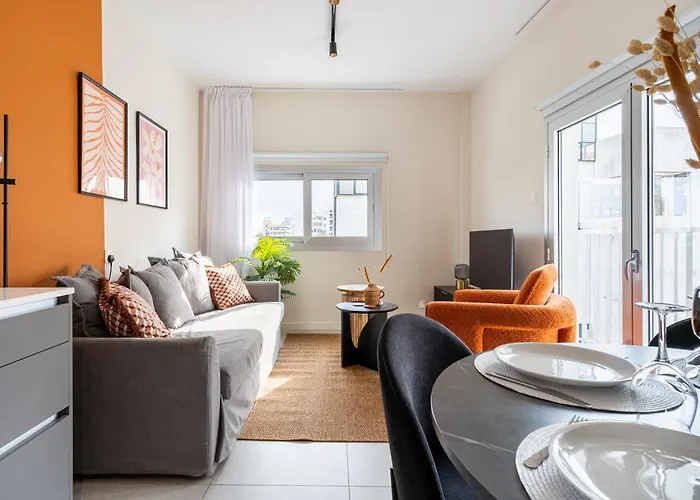 Local Host Living - Signature In شقة