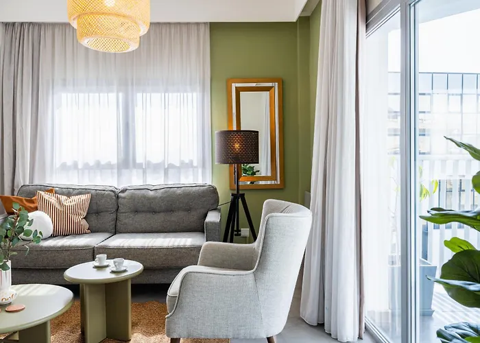 Local Host Living - Signature In